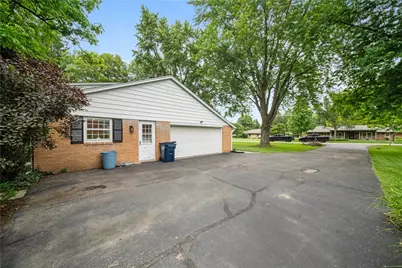 2196 Merrimont Drive, Troy, OH 45373 - Photo 4