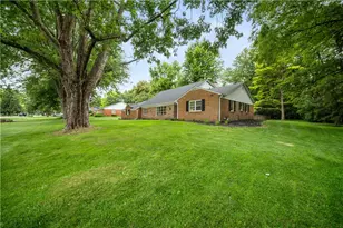 2196 Merrimont Dr, Troy, OH 45373 - Photo 2
