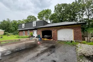 5513 Florrel Crest Ln, Dayton, OH 45415 - Photo 2