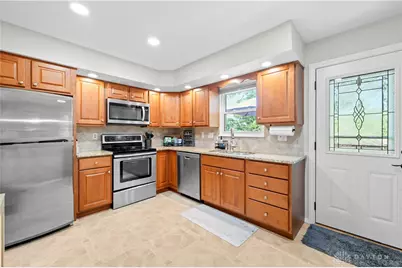 2150 Delvue Drive, Miamisburg, OH 45459 - Photo 12