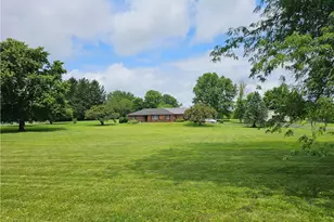 1376 Foust Rd, Xenia Twp, OH 45385 - Photo 2