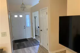 807 Plover Ln, Englewood, OH 45315 - Photo 2