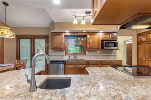 6309 7 Pines Dr, West Carrollton, OH 45449 - Photo 12