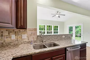 2500 St Anne Way, Dayton, OH 45458 - Photo 18