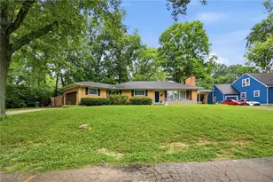 92 Winnet Dr, Harrison Twp, OH 45415 - Photo 2