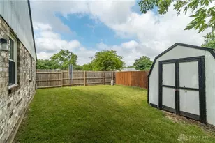 6743 Tiger Dr, Huber Heights, OH 45424 - Photo 20