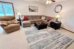 2104 Wilshire Dr, Piqua, OH 45356 - Photo 8