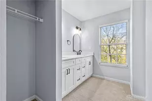 10555 Montgomery Rd, Sycamore Township, OH 45242 - Photo 14