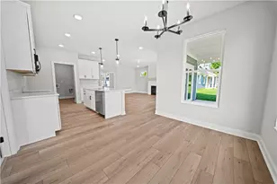 10015 Charlotte Ct, Washington Twp, OH 45458 - Photo 6