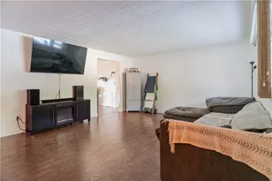 7087 Claybeck Dr, Huber Heights, OH 45424 - Photo 8