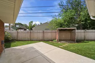 2425 Acorn Dr, Kettering, OH 45419 - Photo 30