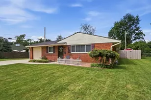 2425 Acorn Dr, Kettering, OH 45419 - Photo 2