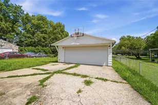 3601 Lancashire Dr, Dayton, OH 45417 - Photo 42