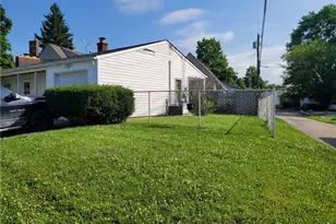 2402 John Glenn Rd, Dayton, OH 45420 - Photo 2