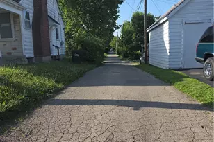 1019 Cherry Dr, Dayton, OH 45406 - Photo 2
