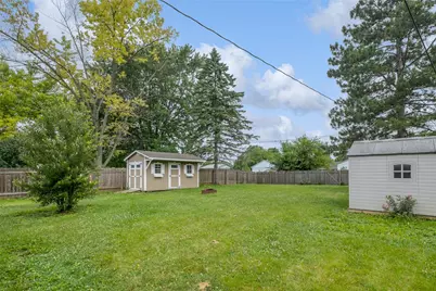 6650 Pine Ridge Avenue, Enon Vlg, OH 45323 - Photo 20