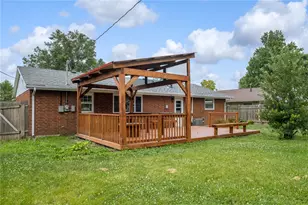 6650 Pine Ridge Ave, Enon Vlg, OH 45323 - Photo 18