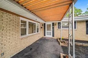 6006 Hyacinth Ct, Miami Township, OH 45449 - Photo 2