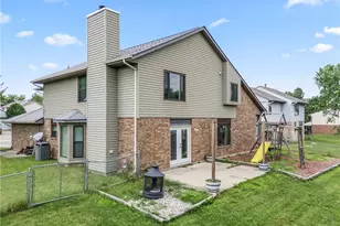 6840 Coronado Cir, Huber Heights, OH 45424 - Photo 12