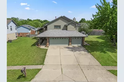6840 Coronado Circle, Huber Heights, OH 45424 - Photo 2