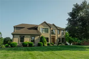 2444 Luray Dr, Troy, OH 45373 - Photo 2
