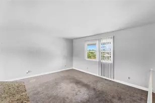 4544 College View Dr, Dayton, OH 45417 - Photo 4