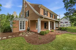 145 Wisteria Dr, Oakwood, OH 45419 - Photo 2