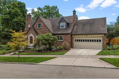 204 Hilltop Avenue, Oakwood, OH 45419 - Photo 2
