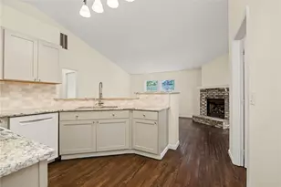 10029 Village Tree Ct, Miamisburg, OH 45342 - Photo 16