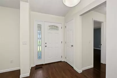 10029 Village Tree Court, Miamisburg, OH 45342 - Photo 6