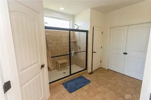 5010 Dayflower Dr, Huber Heights, OH 45371 - Photo 14