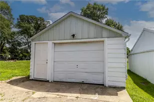 254 N Sycamore St, Union City, OH 45390 - Photo 32