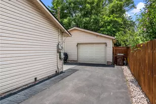 1093 Frost Circle Dr, Xenia, OH 45385 - Photo 4