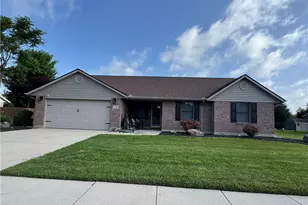 112 Goldenrod Dr, Eaton, OH 45320 - Photo 2