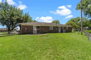 227 Cambridge Dr, Fairborn, OH 45324 - Photo 6