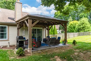 563 Breckenridge Way, Beavercreek, OH 45430 - Photo 32