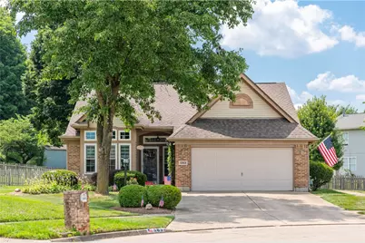 563 Breckenridge Way, Beavercreek, OH 45430 - Photo 1