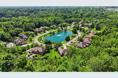 1529 Clear Brook Drive, Sugarcreek Twp, OH 45440 - Photo 6