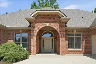 1529 Clear Brook Dr, Sugarcreek Twp, OH 45440 - Photo 10