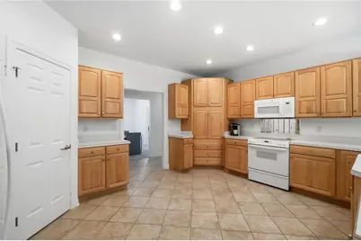 1529 Clear Brook Drive, Sugarcreek Twp, OH 45440 - Photo 20