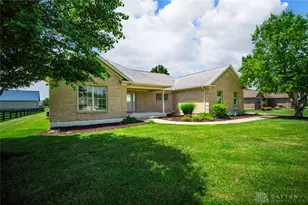 3407 Ash Meadow Ln, Franklin Twp, OH 45005 - Photo 2