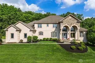 7614 Country Brook Ct, Clear Creek Township, OH 45066 - Photo 2