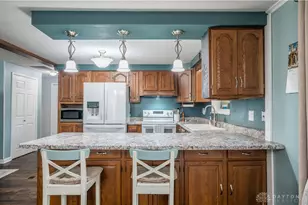 5011 Angelita Ave, Huber Heights, OH 45424 - Photo 10