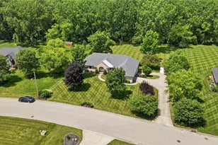 1465 Meadowlands Dr, Fairborn, OH 45324 - Photo 2