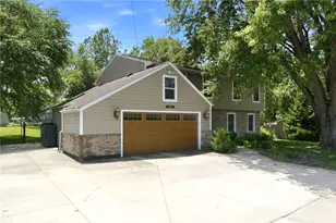 3091 Shakertown Rd, Beavercreek, OH 45434 - Photo 2