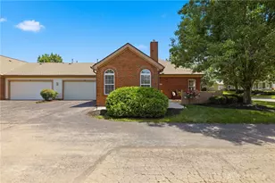 127 Edinburgh Village Dr, Centerville, OH 45458 - Photo 1