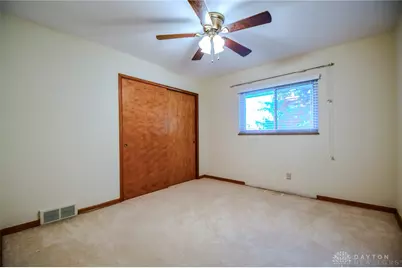 101 Laurelann Drive, Kettering, OH 45429 - Photo 32