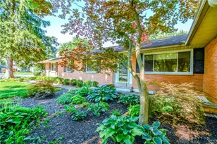 101 Laurelann Dr, Kettering, OH 45429 - Photo 8