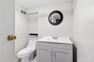 5676 Bellefontaine Rd, Huber Heights, OH 45424 - Photo 34