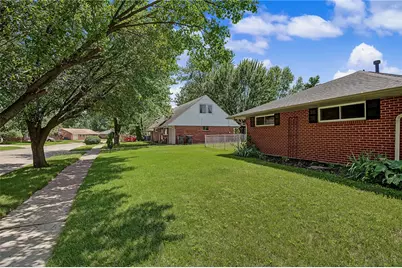 5580 Barnard Drive, Huber Heights, OH 45424 - Photo 4